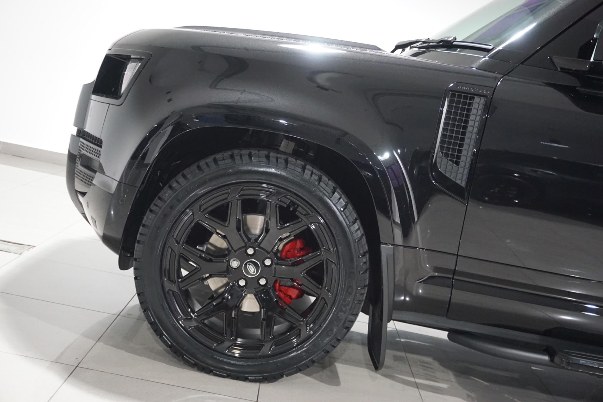 Land Rover Defender 110 3.0 D250 MHEV X-Dynamic HSE Auto 4WD Euro 6 (s/s) 5dr